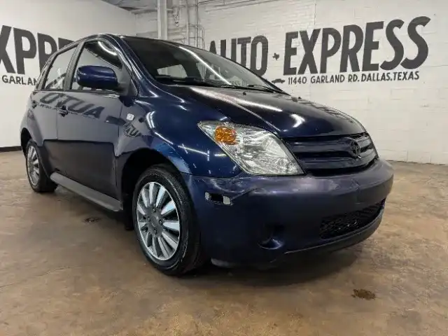 2004 Scion xA 4AT's photo