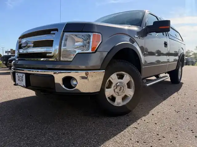 2014 Ford F-150 XLT 4WD Regular Cab 126 in's photo