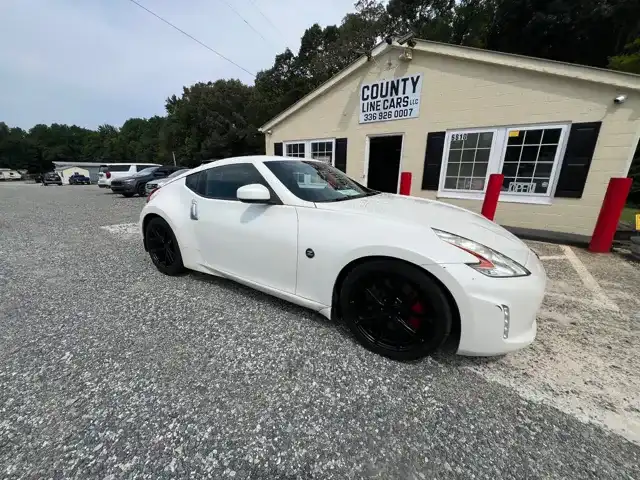 2015 Nissan 370Z Coupe Sport 7AT's photo