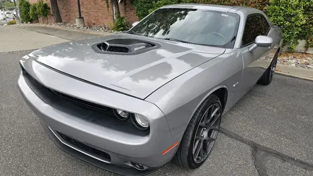 2016 Dodge Challenger R/T Shaker photo 1