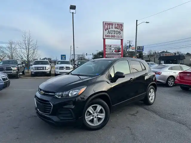 2020 Chevrolet Trax LS's photo