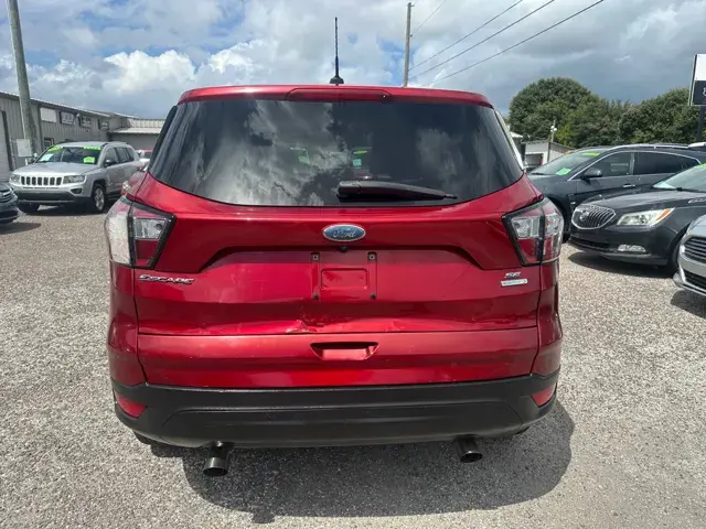 2017 Ford Escape SE photo 5