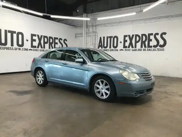2009 Chrysler Sebring Limited's photo