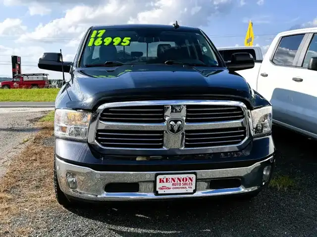 2017 RAM 1500 Big Horn 4x4 Crew Cab 5'7's photo