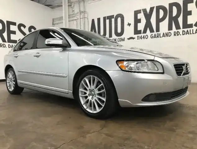 2011 Volvo S40 T5 FWD Auto's photo