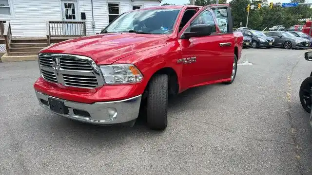 2016 RAM 1500 Big Horn/Lone Star 4x4 Quad Cab (Fleet)'s photo