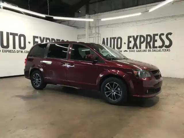 2018 Dodge Grand Caravan GT's photo