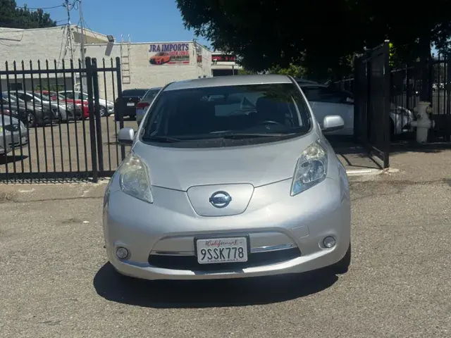 2013 Nissan Leaf S photo 3
