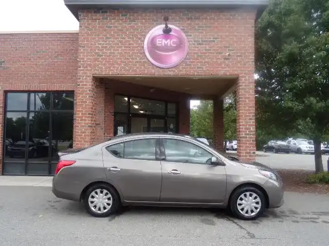 2014 Nissan Versa 1.6 SV CVT's photo