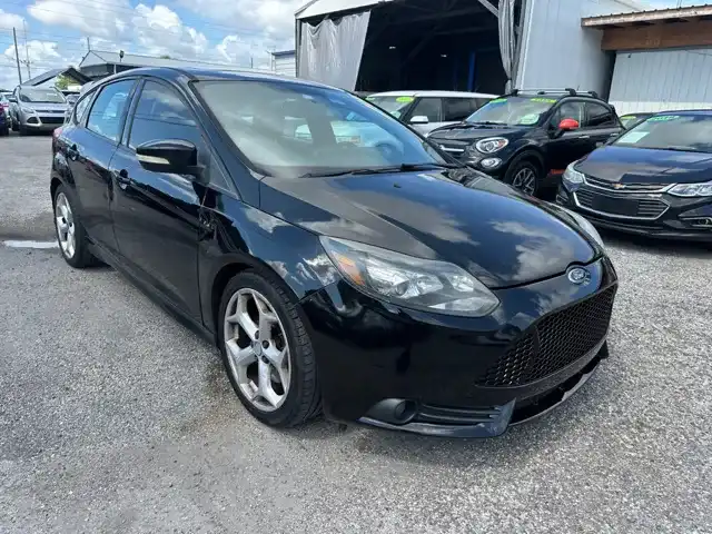 2013 Ford Focus 5 Door Hatch ST's photo