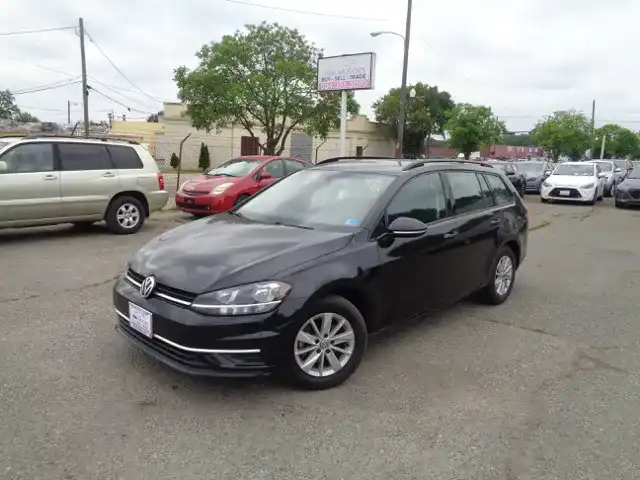 2019 Volkswagen Golf SportWagen 1.4 TSI S Auto's photo