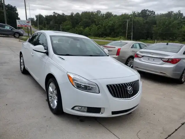 2012 Buick Regal Base's photo