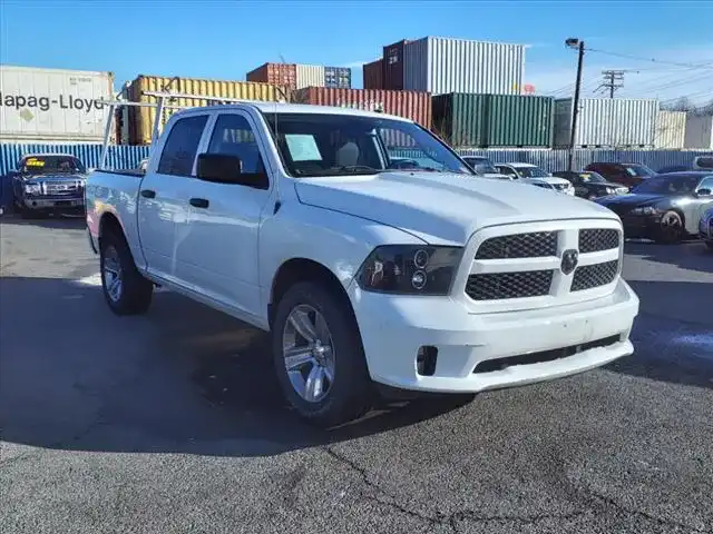 2015 RAM 1500 Express 4x4 Crew Cab's photo