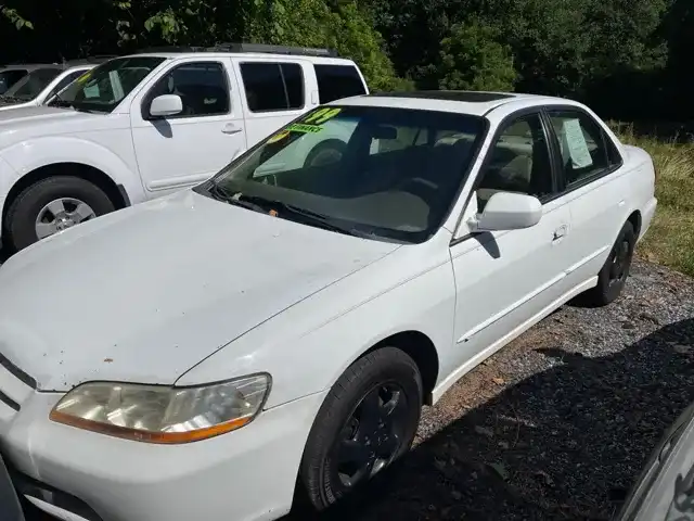 2005 Honda Accord 3.0 EX ULEV 5AT w/Leather Navigation's photo