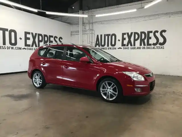 2012 Hyundai Elantra Touring SE A T's photo