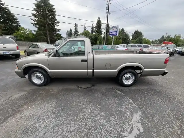 2000 GMC Sonoma SL SWB's photo