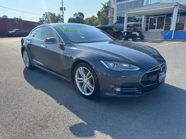 2016 Tesla Model S 90D's photo
