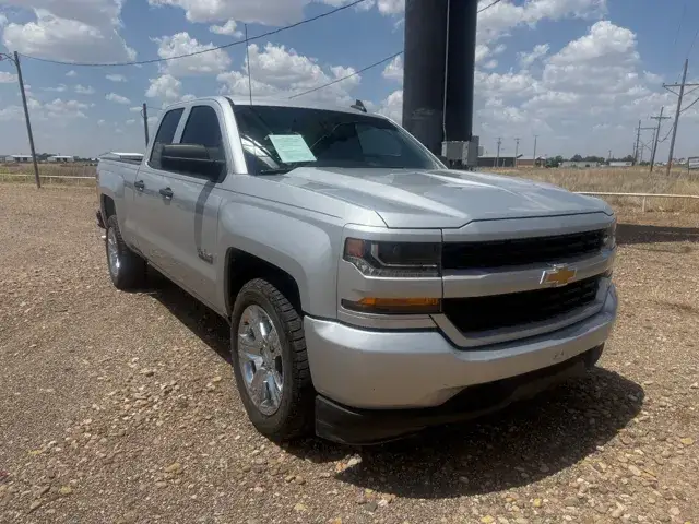 2018 Chevrolet Silverado 1500 Custom Double Cab Std Box photo 1