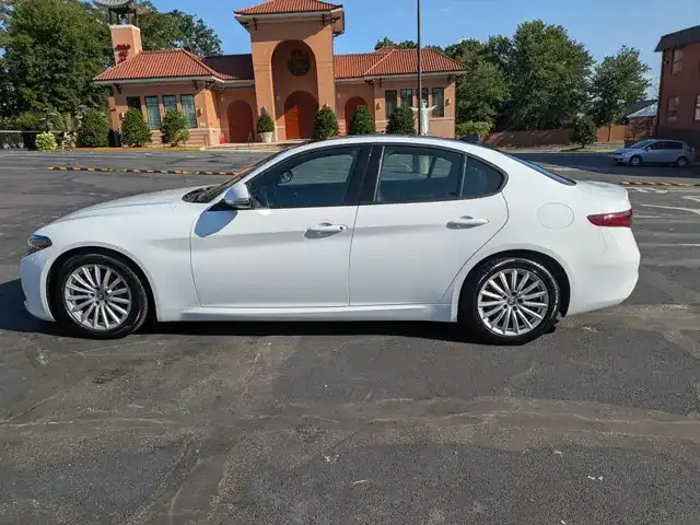 2023 Alfa Romeo Giulia Sprint RWD's photo