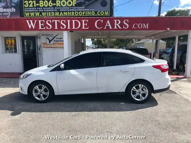 2013 Ford Focus Sedan SE's photo