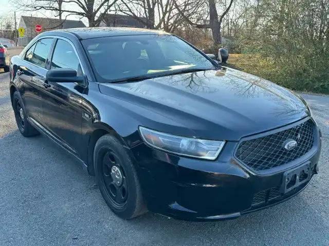 2014 Ford Taurus's photo