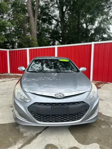 2015 Hyundai Sonata Base photo 3