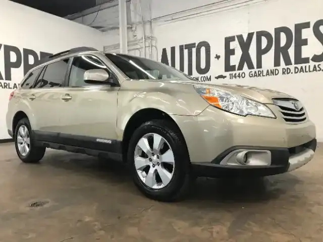 2010 Subaru Outback 2.5i Limited CVT's photo