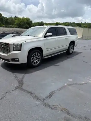 2015 GMC Yukon Denali 2WD's photo