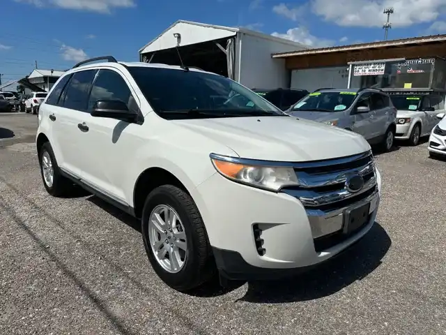 2011 Ford Edge SE's photo