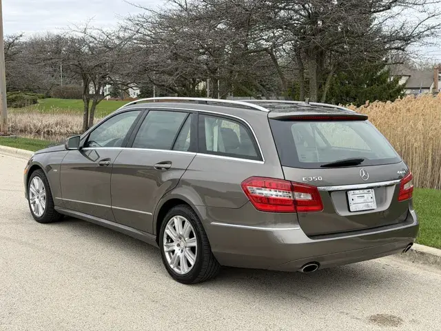 2012 Mercedes-Benz E-Class E350 Luxury 4MATIC photo 4