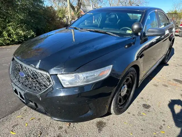 2016 Ford Taurus's photo