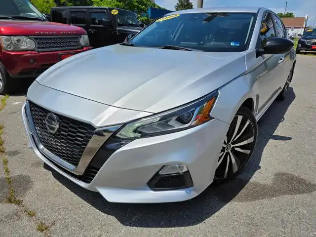 2020 Nissan Altima 2.5 SR's photo