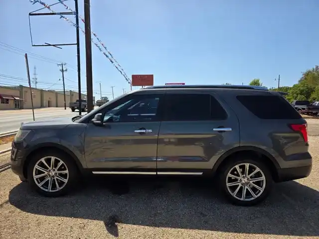 2016 Ford Explorer Limited FWD's photo
