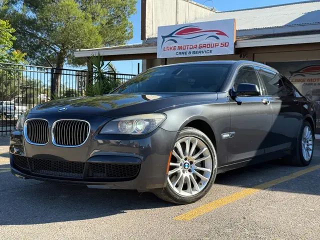 2012 BMW 7 Series 750Li photo 5