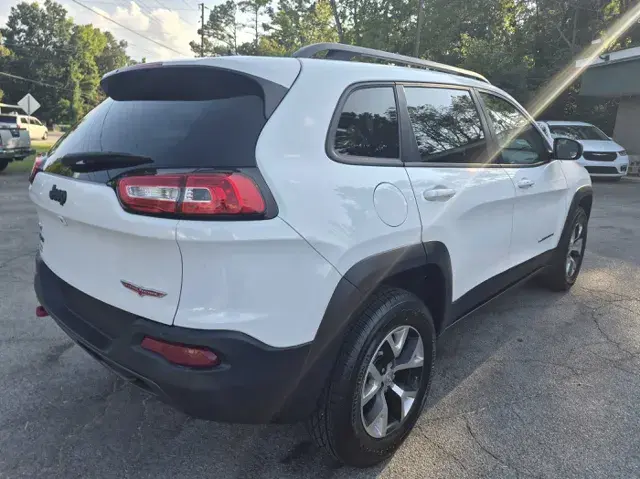 2016 Jeep Cherokee Trailhawk 4WD photo 5