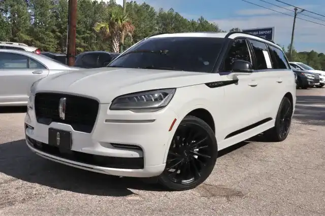 2022 Lincoln Aviator Reserve AWD's photo