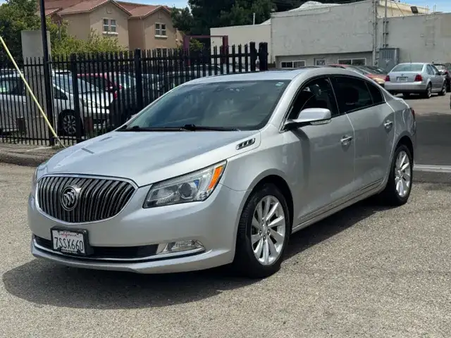 2015 Buick LaCrosse Leather's photo