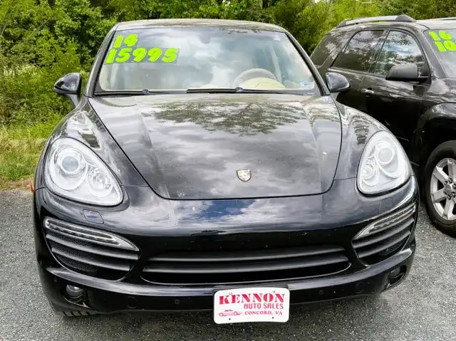 2014 Porsche Cayenne S's photo