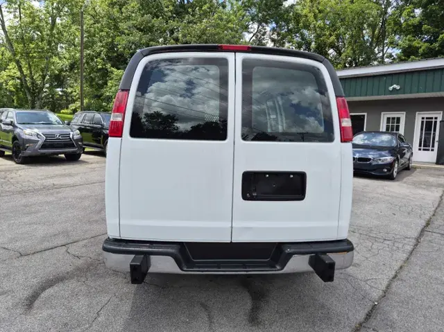 2020 Chevrolet Express 2500 Work Van HD photo 4
