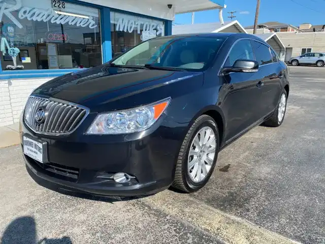 2013 Buick LaCrosse Premium 2's photo