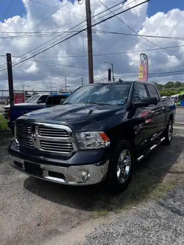 2017 RAM 1500 Big Horn 4x4 Crew Cab 5'7's photo