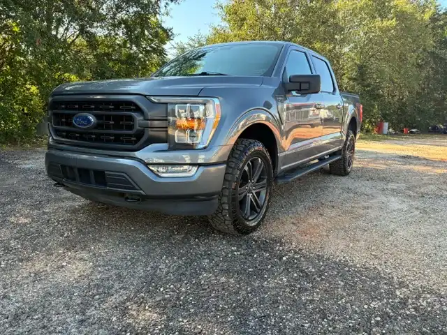 2021 Ford F-150 XLT 4WD SuperCrew 5-1/2' Box's photo