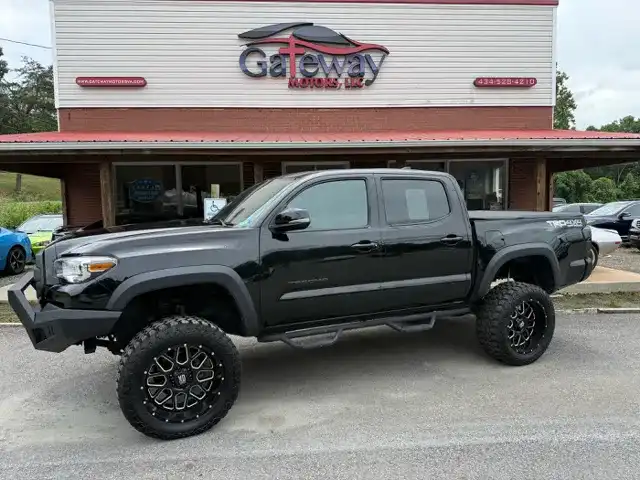 2016 Toyota Tacoma TRD Off Road Double Cab 4x4 V6 M/T SB's photo
