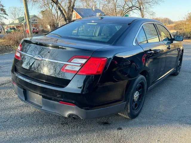 2014 Ford Taurus undefined photo 4