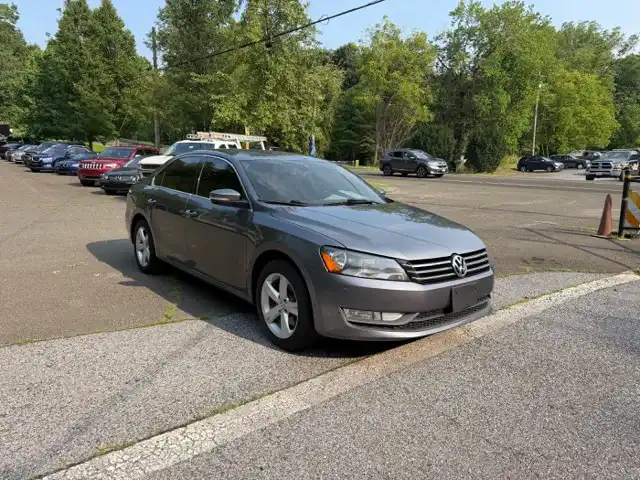 2015 Volkswagen Passat 1.8T Limited Edition DSG PZEV's photo