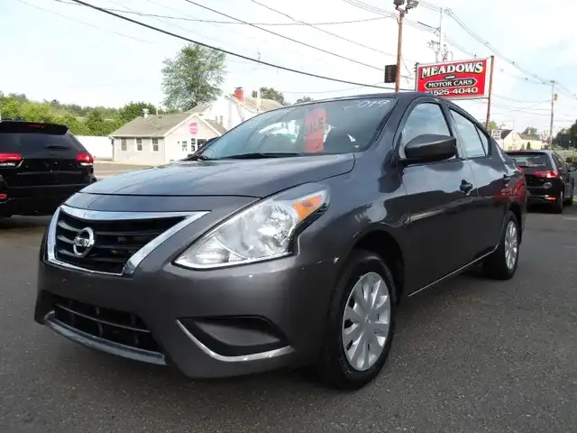 2019 Nissan Versa 1.6 S Plus CVT's photo
