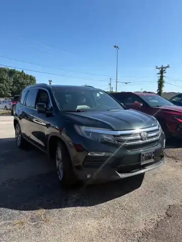2017 Honda Pilot Touring 4WD's photo