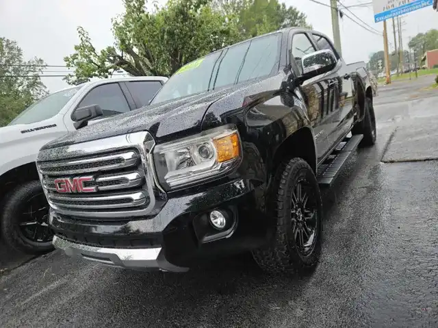 2017 GMC Canyon 4WD SLT Crew Cab Long Box's photo