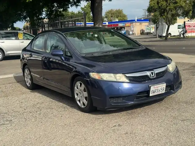 2010 Honda Civic LX Auto's photo