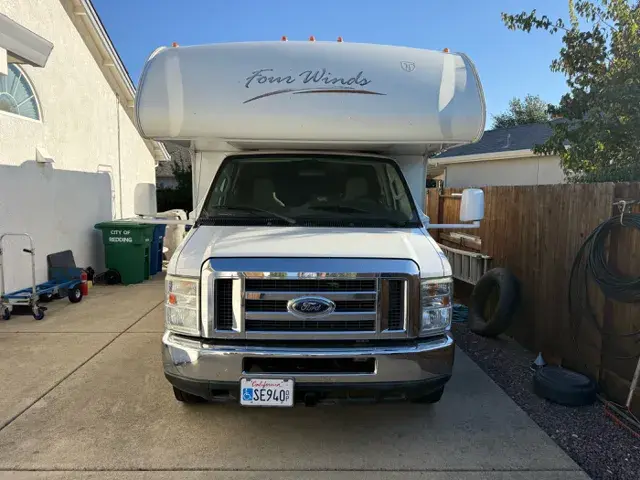 2012 Ford E-Series undefined photo 3